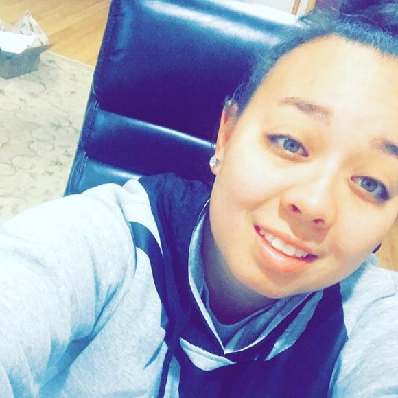 Meet your Posher, Crystal - Picture 1 of 1